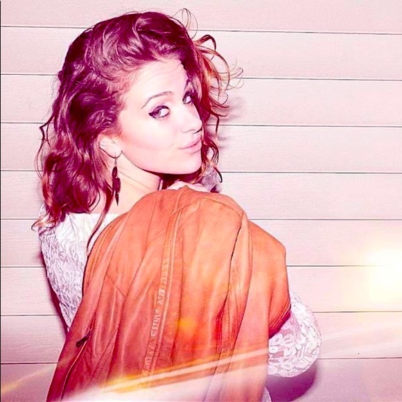 Meet your Posher, Melody - Picture 1 of 1